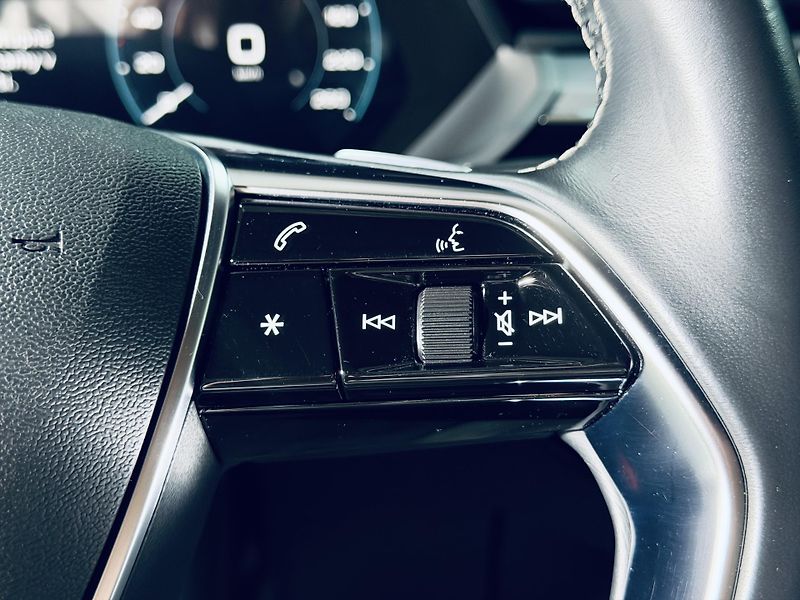 Audi e-tron (2020) 55*S-LINE*QUATTRO*REZERVACE - fotka 36 z 45