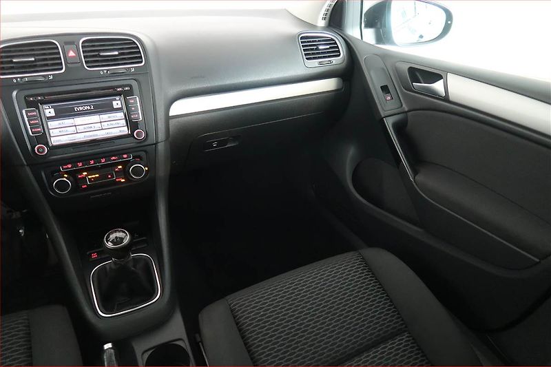Volkswagen Golf (2009) 1.4 16V, nová STK - fotka 8 z 14