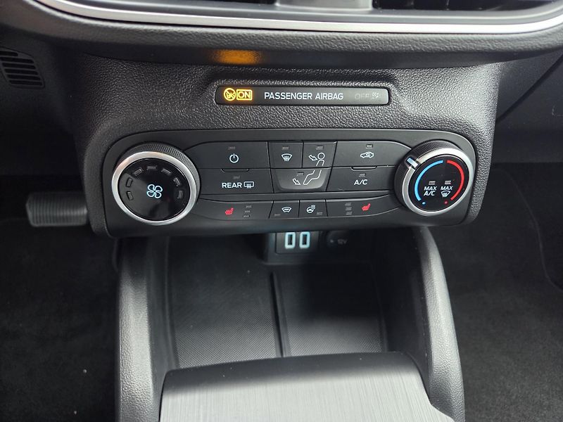 Ford Focus 1.5 EcoBlue 88kW, A/T,LED,DPH - fotka 20 z 26