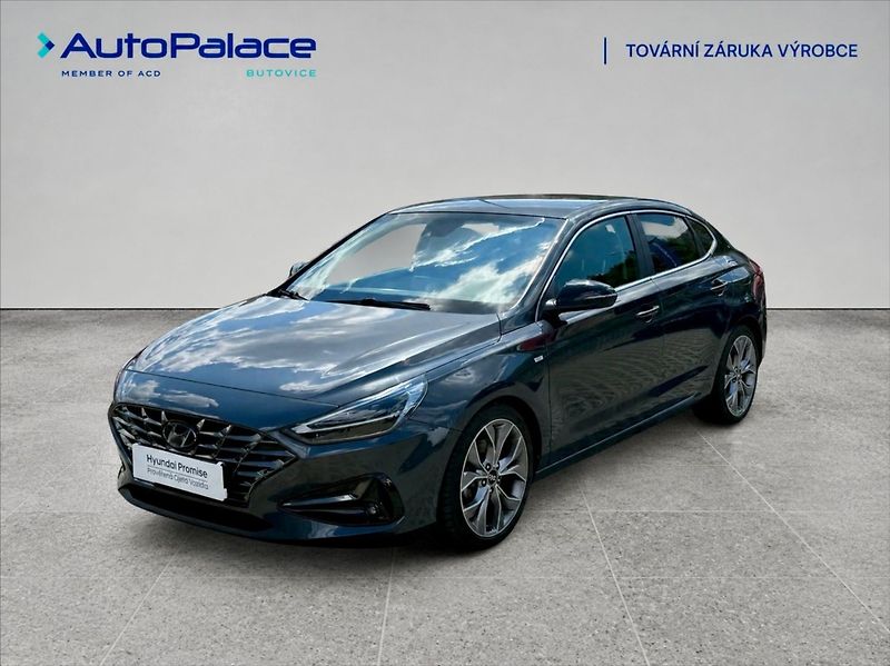 Hyundai i30 1,6 CRDI STYLE PREMIUM AT - fotka 1 z 10