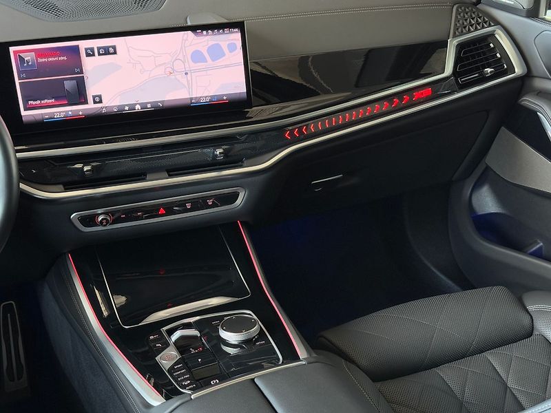 BMW X5 30d xDrive,Nezávislé,Ventilace - fotka 31 z 31