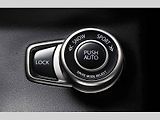 Suzuki SX4 S-Cross.