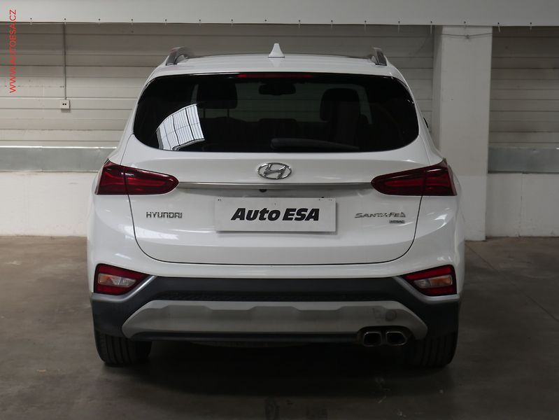 Hyundai Santa Fe (2020) 2.2 CRDi 4x4, 1.maj,ČR - fotka 5 z 30