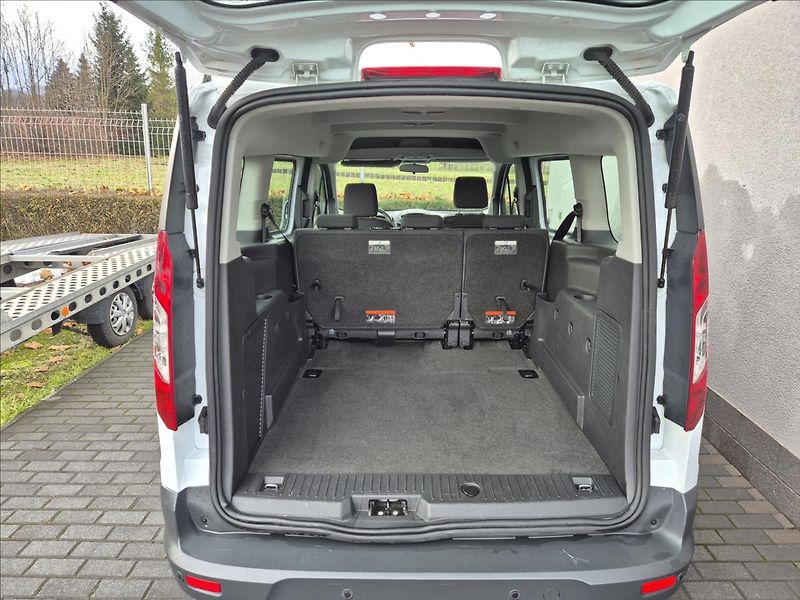 Ford Tourneo Connect 1,6 TDCi Long DPH! - fotka 17 z 28