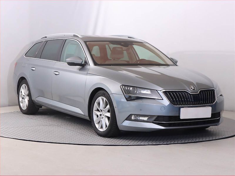 Škoda Superb (2019) 2.0 TDI, Automat, Kůže, Navi - fotografie inzerátu