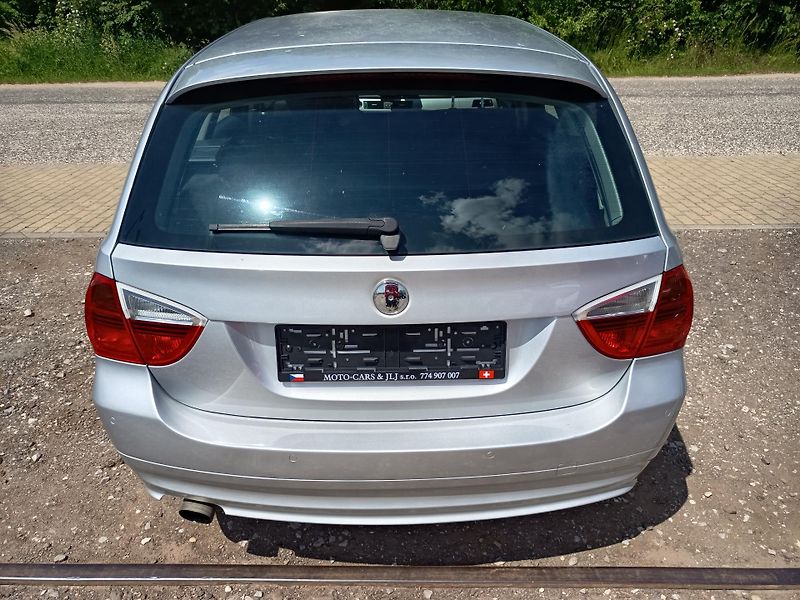 BMW Řada 7 (2006) 2.0 95kw - fotka 39 z 49