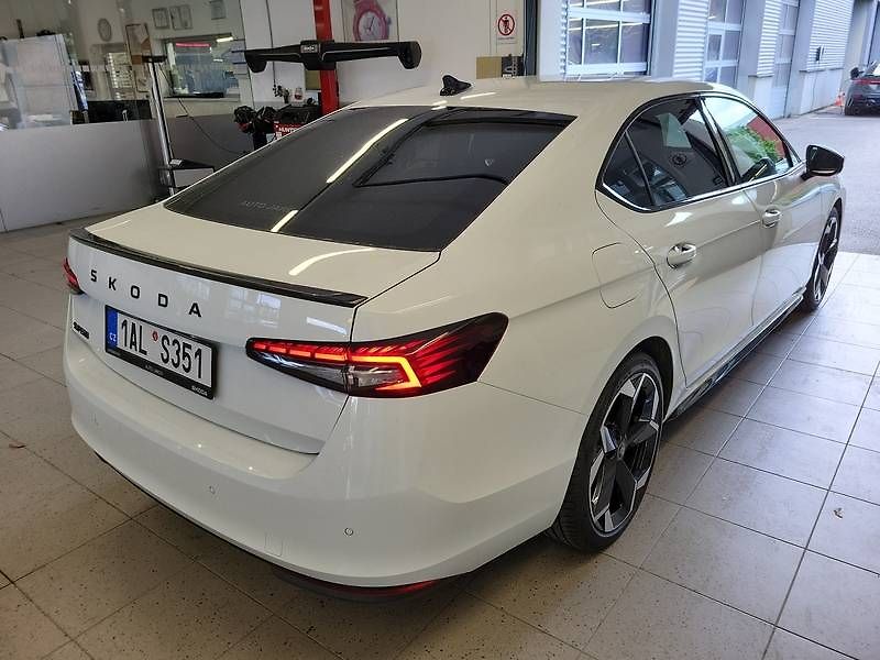 Škoda Superb (2026) 2.0 TDI Sportline - fotka 4 z 12