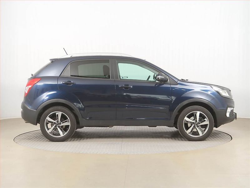 SsangYong Korando (2017) Style 2.0 e-XGi, 4X4, Automat - fotka 6 z 19