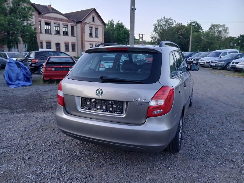 Škoda Fabia 1.2 TSI, facelift - fotka 10 z 33