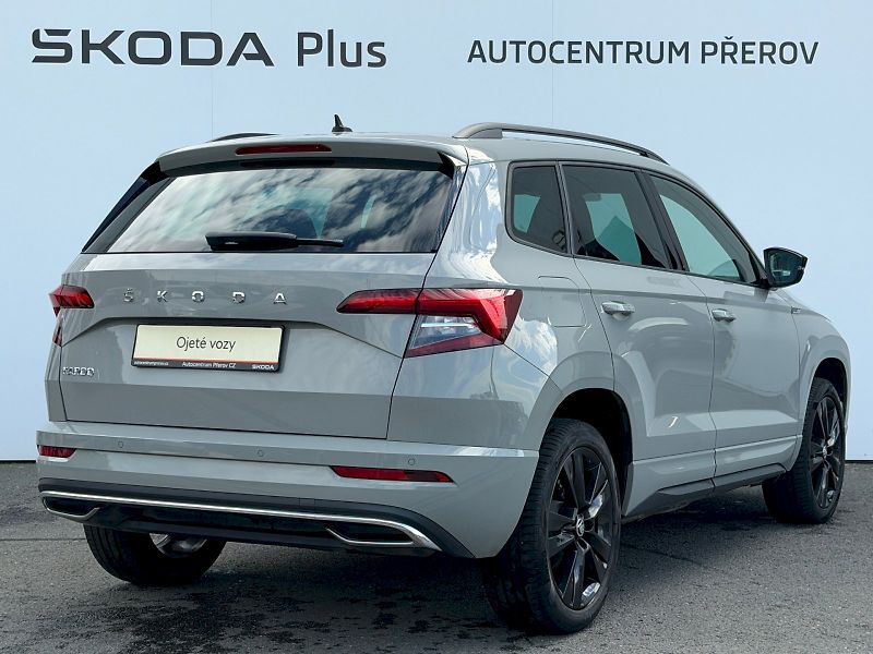 Škoda Karoq (2019) 1.5 TSI 110kW DSG SportLine - fotka 2 z 35