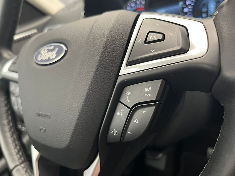 Ford S-MAX 2.5 Duratec HEV TITANIUM - fotka 20 z 64