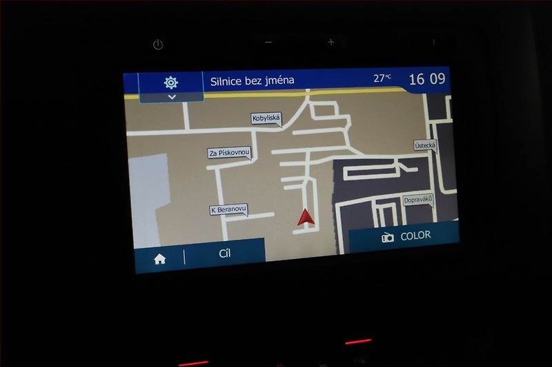 Dacia Duster (2019) Prestige 1.6 SCe, Navi - fotka 10 z 15