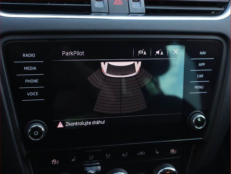 Škoda Octavia (2017) 1.8 TSI, Automat, Serv.kniha - fotka 20 z 20