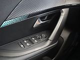 Peugeot 2008 (2021) Allure 1.2 PureTech, Tempomat - náhled 16