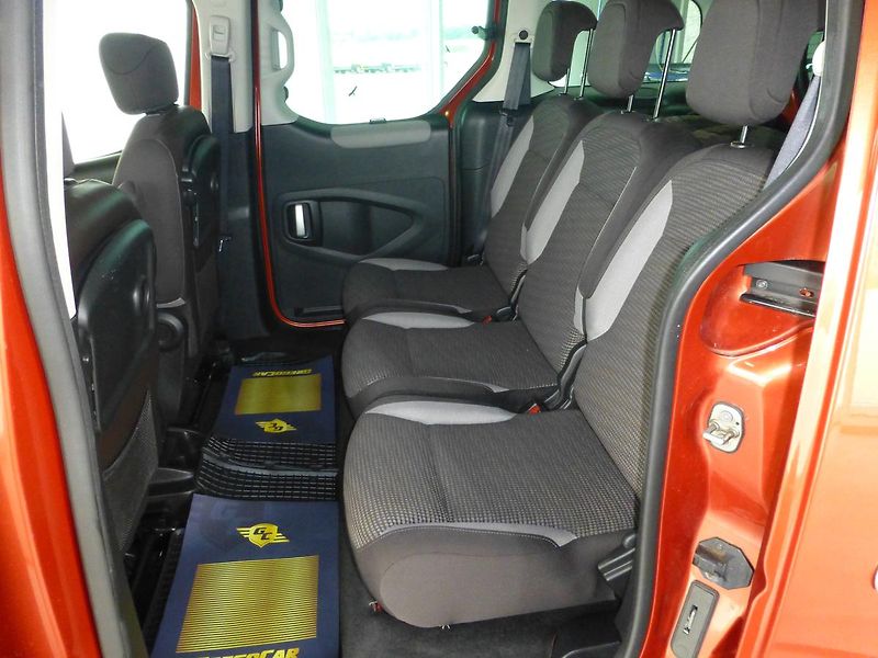 Peugeot Partner Tepee (2011) 1,6HDI*KLIMATIZACE - fotka 12 z 27