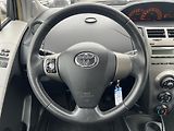 Toyota Yaris 1.3VVT-i 74kw KLIMA PŮVOD ČR  - náhled 14