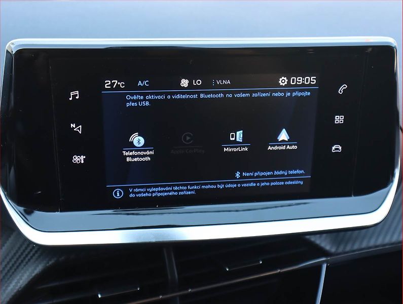 Peugeot 208 (2022) Allure 1.2 PureTech - fotka 20 z 21