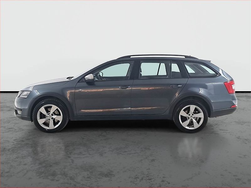 Škoda Octavia (2017) Scout 2.0 TDI, 4X4, Automat - fotka 3 z 22