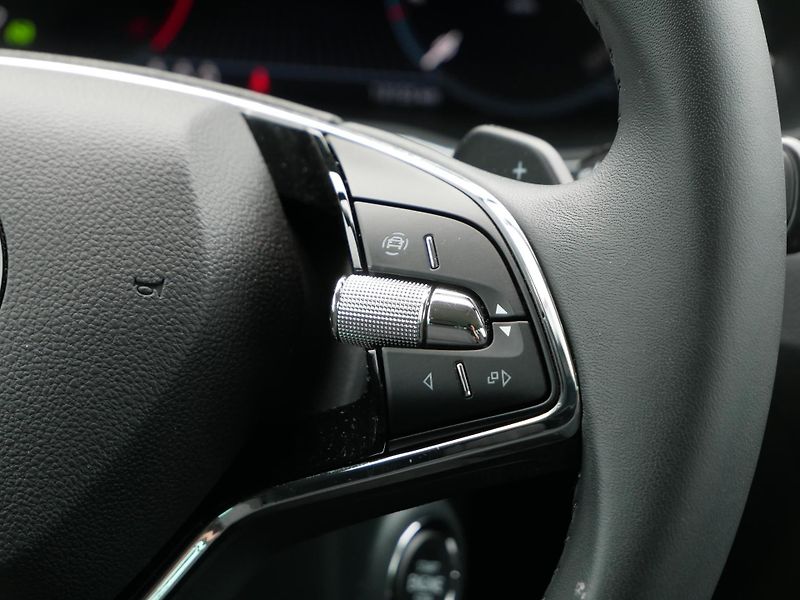 Škoda Superb - fotka 10 z 25