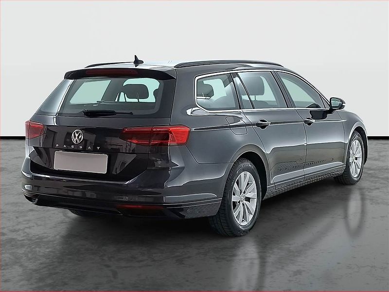 Volkswagen Passat (2019) 1.6 TDI, Automat, Navi - fotka 5 z 21