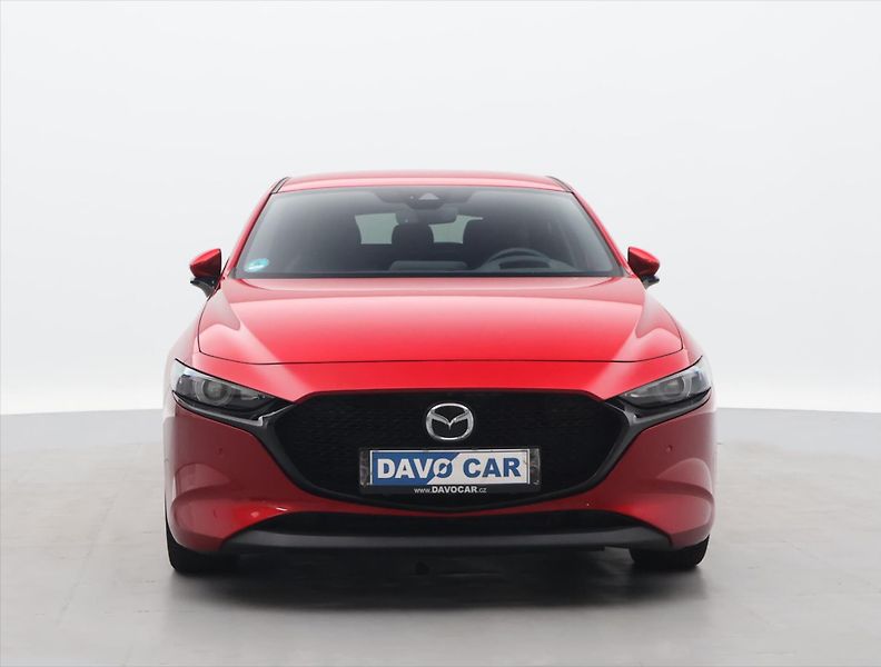 Mazda 3 2,0 Skyactiv-X180 GT Plus Bose - fotka 2 z 39