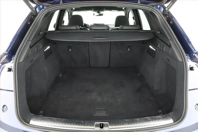 Audi Q5 (2022) 40 TDI - fotka 11 z 19