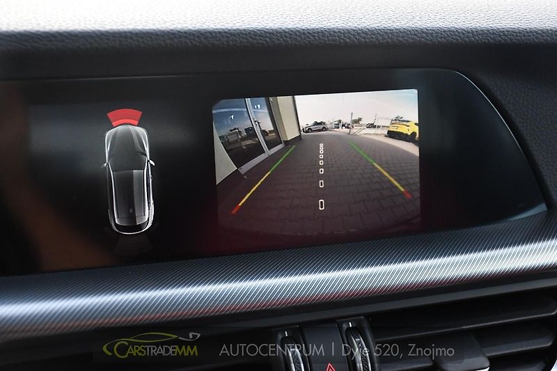 Alfa Romeo Stelvio 2.0T 16V 206kW VELOCE AT8 Q4 - fotka 30 z 49