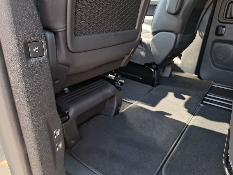 Peugeot Traveller (2025) ALLURE Long 2.2 BHDi 180k EAT8 - fotka 22 z 22