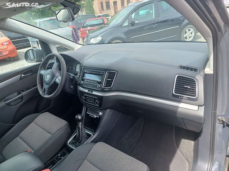 Volkswagen Sharan (2010) 1.4 TSI, tažné - fotka 23 z 31