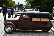 Na tradiční Lidický okruh dorazily desítky historických automobilů a motocyklů, které obdivovali návštěvníci z Kladna i širokého okolí.