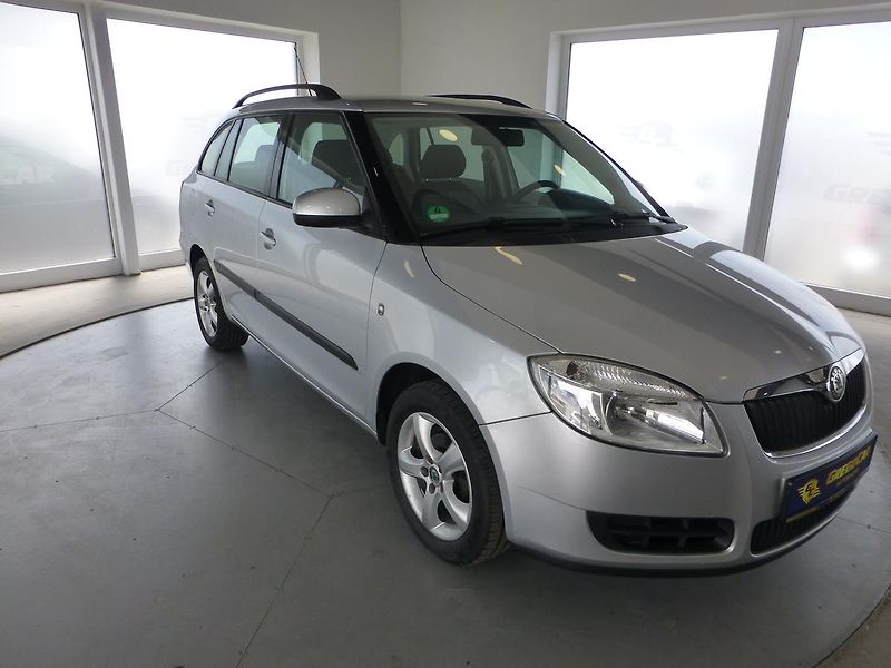 Škoda Fabia (2009) 1,4i-63KW-KLIMATIZACE*ALU KOLA - fotka 2 z 26