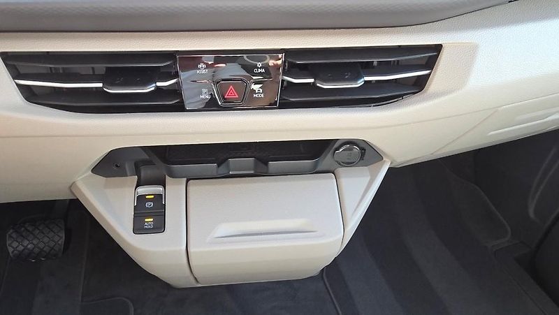 Volkswagen Multivan (2022) 1.4 TSi PHEV Long TZ SoH 97% - fotka 37 z 44