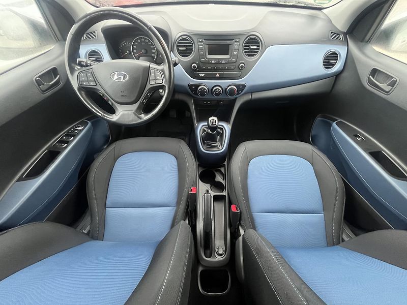 Hyundai i10 (2015) 1.0i 49kw, REZERVACE - fotka 17 z 28