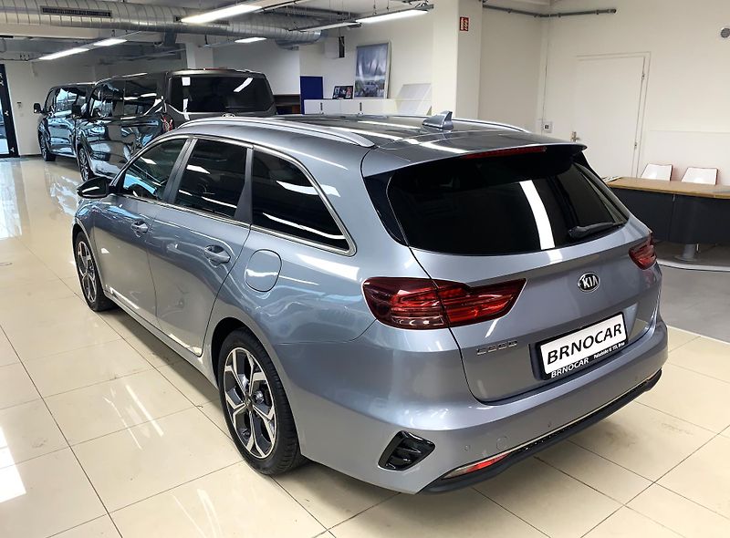 Kia Ceed 1,4 T-GDi Exclusive DCT, ČR - fotka 4 z 25