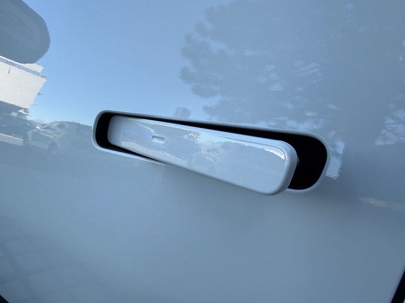 Kia EV3 EARTH 81kWh - fotka 7 z 38