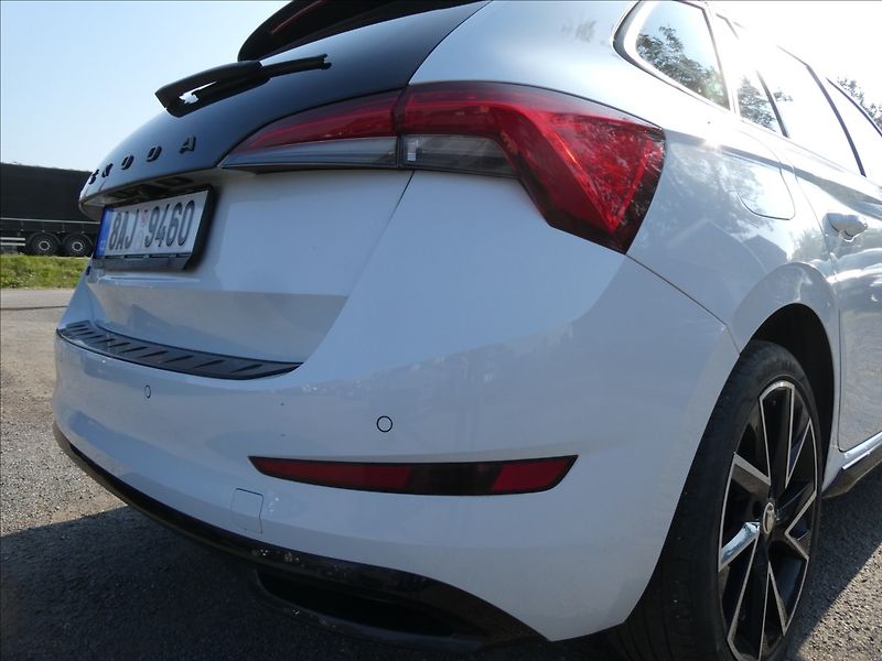 Škoda Scala 1,6 TDi DSG Monte Carlo,DPH,ČR - fotka 10 z 46