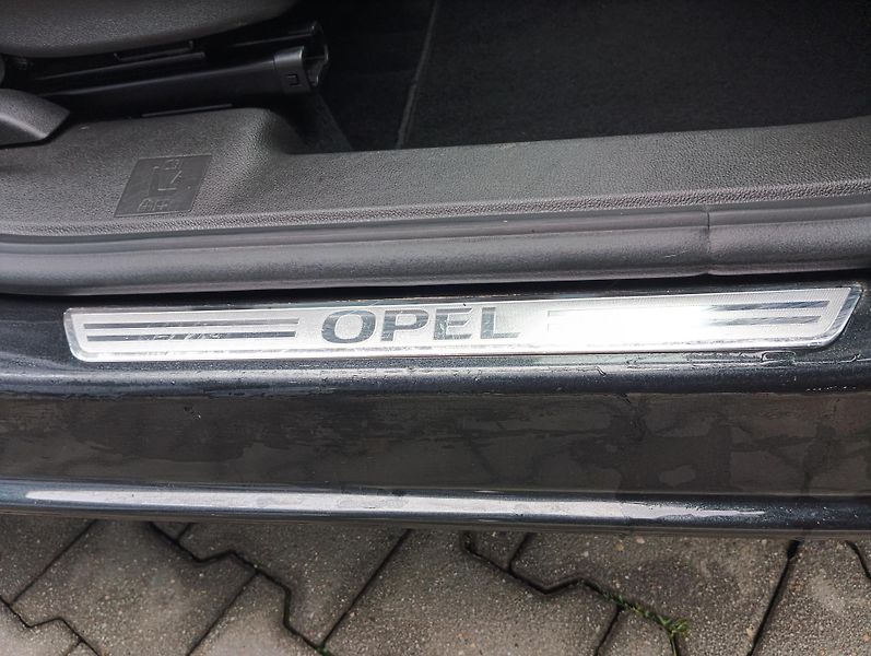 Opel Meriva (2016) - fotka 20 z 22