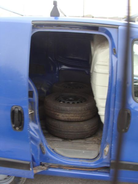 Citroën Nemo 1.4i, 54 kW, střešní nosič - fotka 12 z 21
