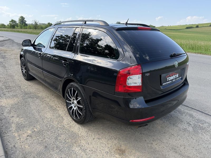 Škoda Octavia (2011) 2,0TDI 103 kW ELEGANCE 1MAJITE - fotka 7 z 48
