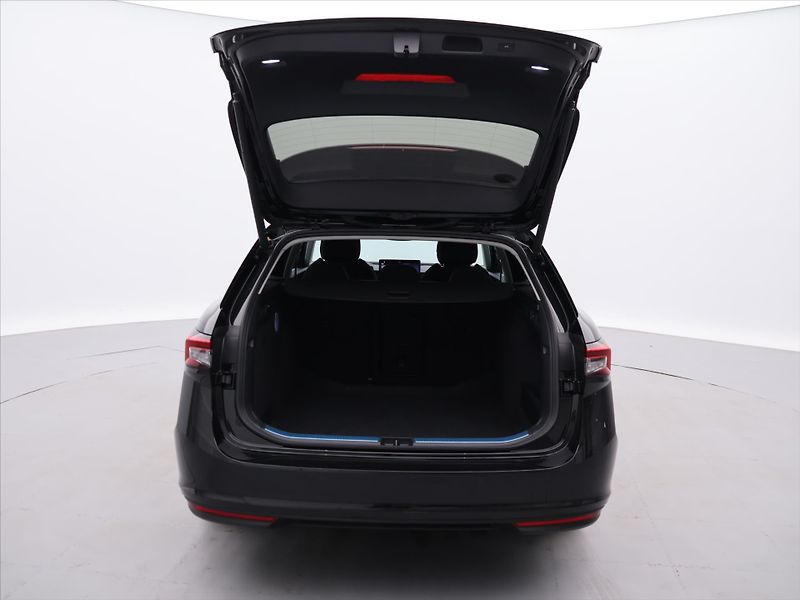 Škoda Superb 2,0 TSI 110KW SELECTION DPH - fotka 9 z 38