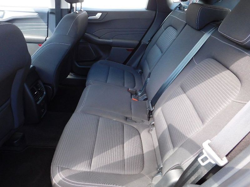 Ford Kuga 2,0TDCi,140kW,4X4 - fotka 8 z 17