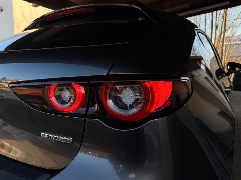 Mazda 3 2.0 G122/Plus/Style - fotka 29 z 29