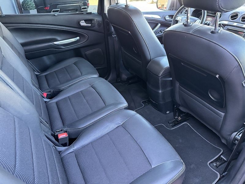 Ford Galaxy (2013) 2.0TDCi Xenony Navi Pano - fotka 19 z 50