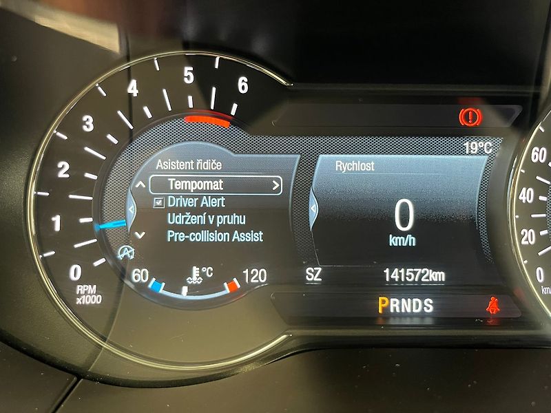 Ford Galaxy 2.0 EcoBlue Titanium 140 kW - fotka 15 z 50