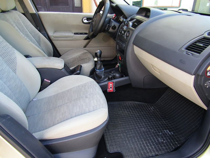 Renault Mégane (2006) 1.5 DCi 78kW CZ PŮVOD - fotka 27 z 37