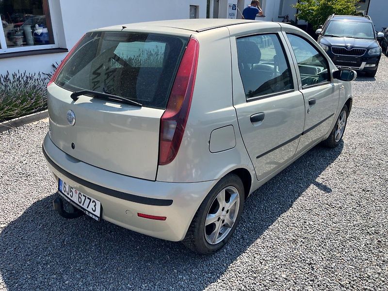 Fiat Punto (2005) 1.2 i Nová STK Sada kol - fotka 2 z 18