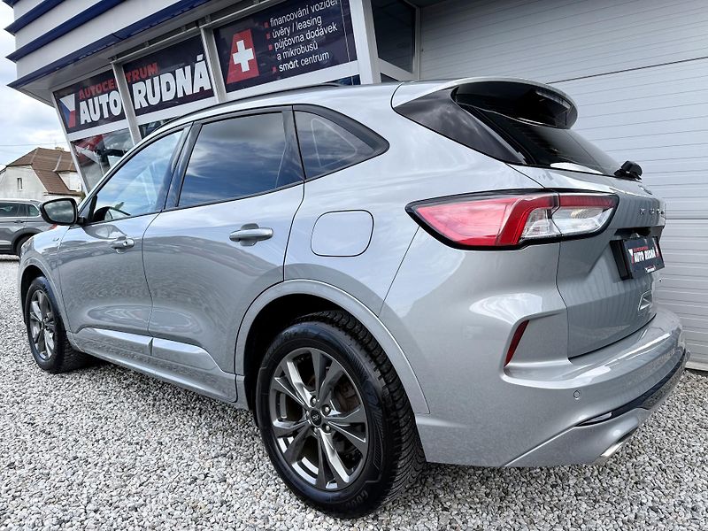 Ford Kuga 2,5 Duratec ST-Line Automat  - fotka 14 z 37