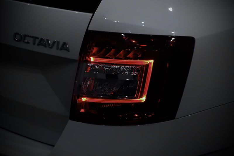 Škoda Octavia 3 FL Combi  1.4 TSI 110 kW - fotka 9 z 29