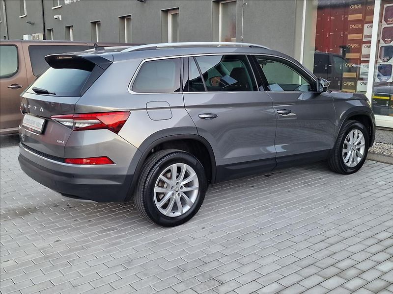 Škoda Kodiaq 2.0TDI 147kW DSG Style 4x4,ČR - fotka 11 z 50