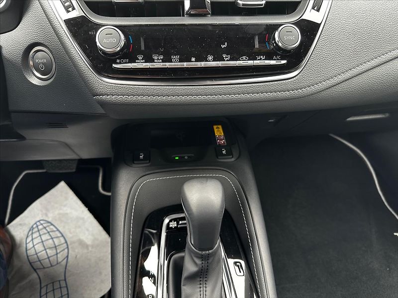 Toyota Corolla 1,8 Style - fotka 12 z 14